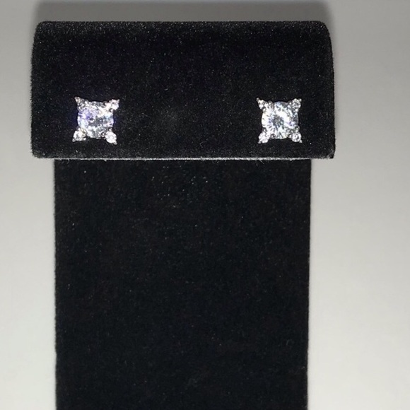 1ct Solitaire Studs - Picture 3 of 14